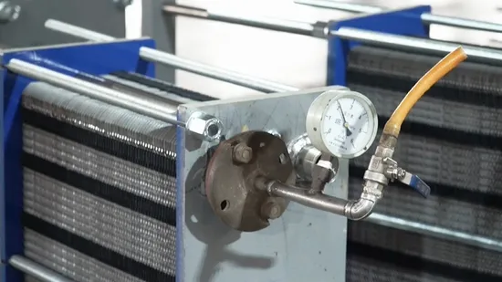 Пластинчатый теплообменник с Phe уплотнением по индивидуальному заказу для охлаждения реакционной смеси